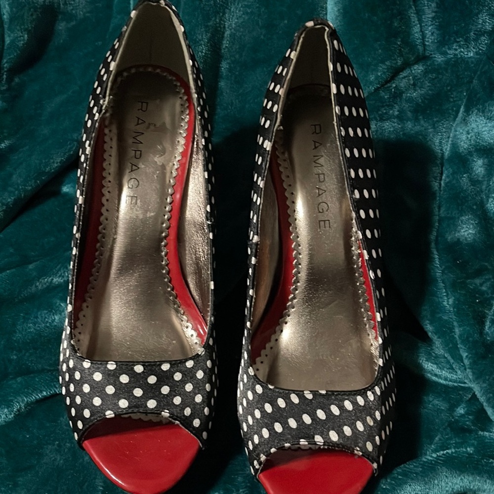 Gorgeous black and white stilettos